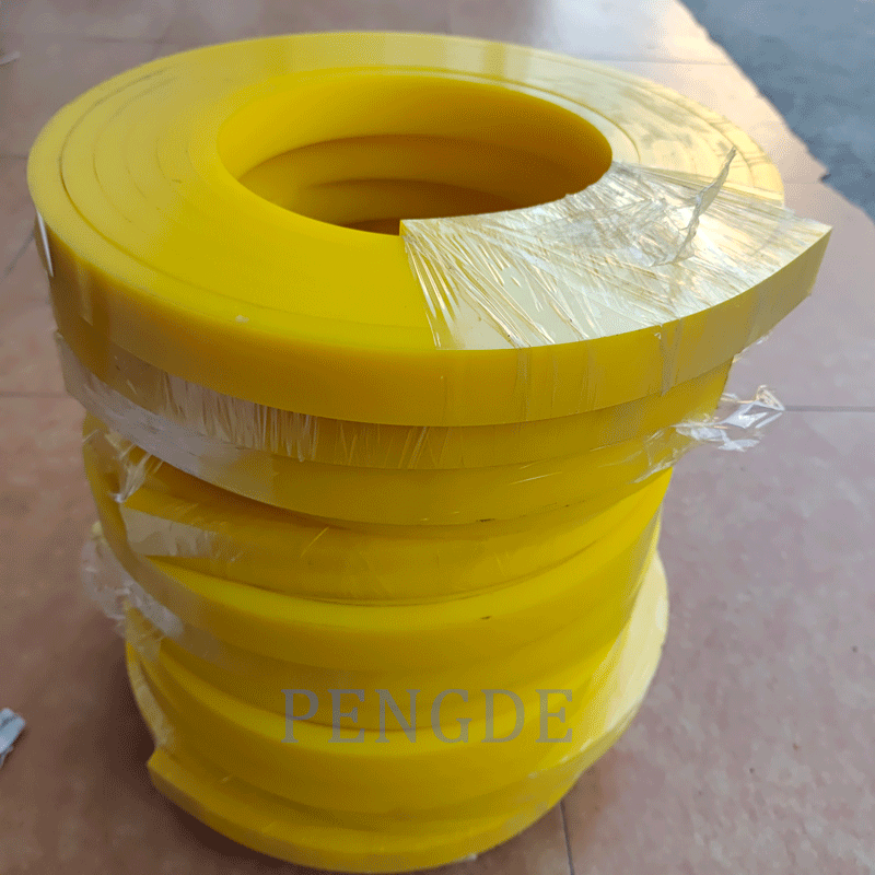 yellow-pu-squeegee