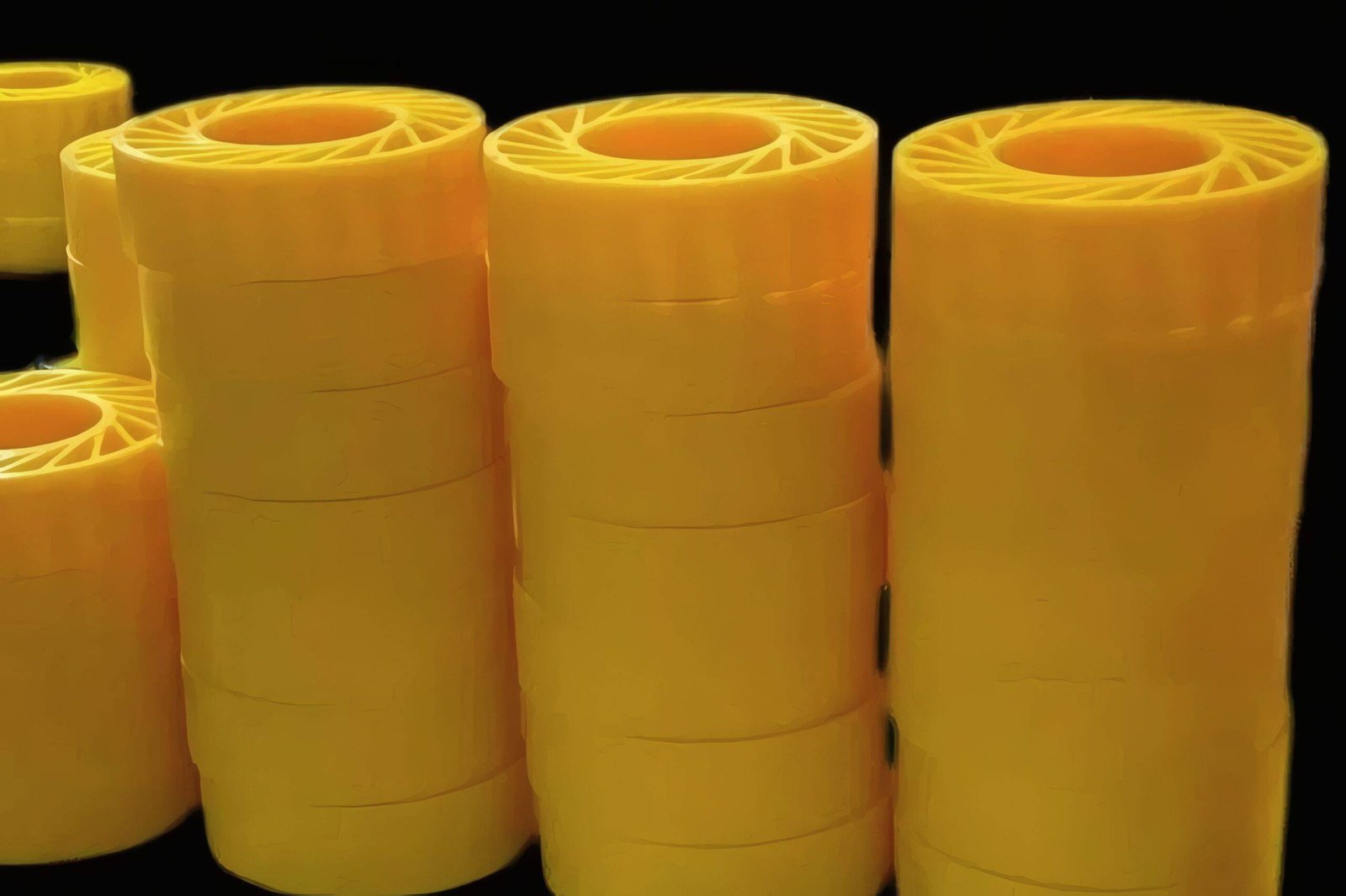 Cast polyurethane components